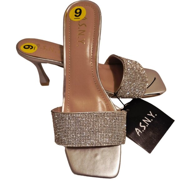 A.S.N.Y. Shoes - NWT Women's A.S.N.Y. Slip-On Silver & Rhinestone Heels Sandals